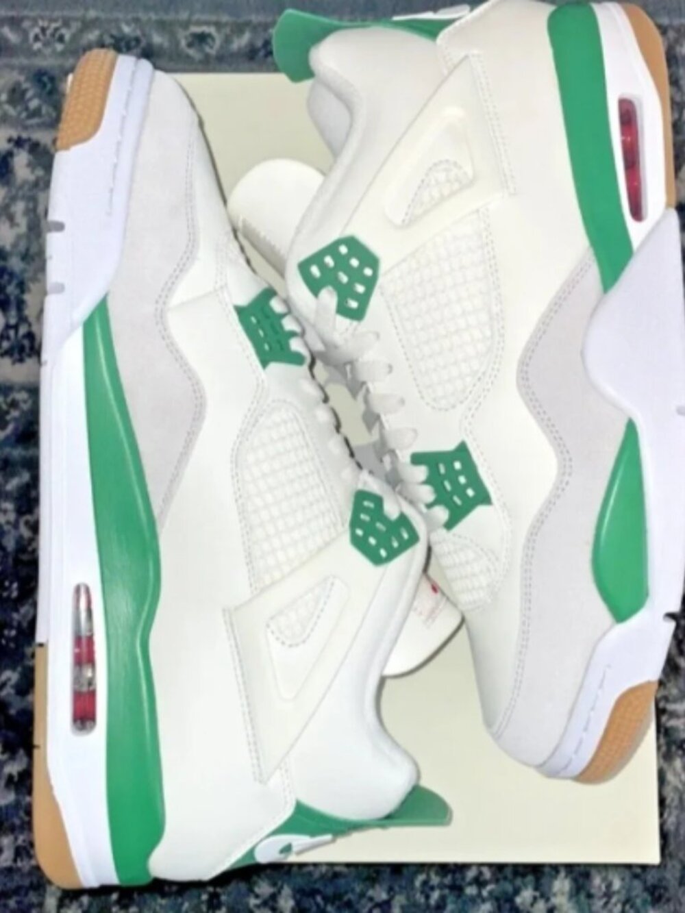 Mens Nike Air Jordan Retro 4 SB Pine Green White